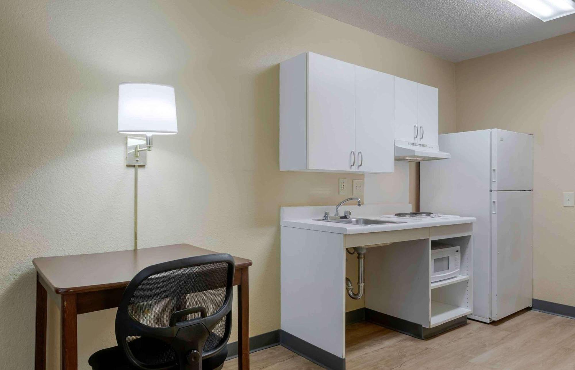 Extended Stay America Suites - Houston - Med Ctr - Greenway Plaza Eksteriør billede